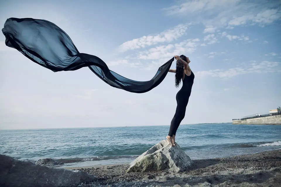 Flying dress photoshoot — 1